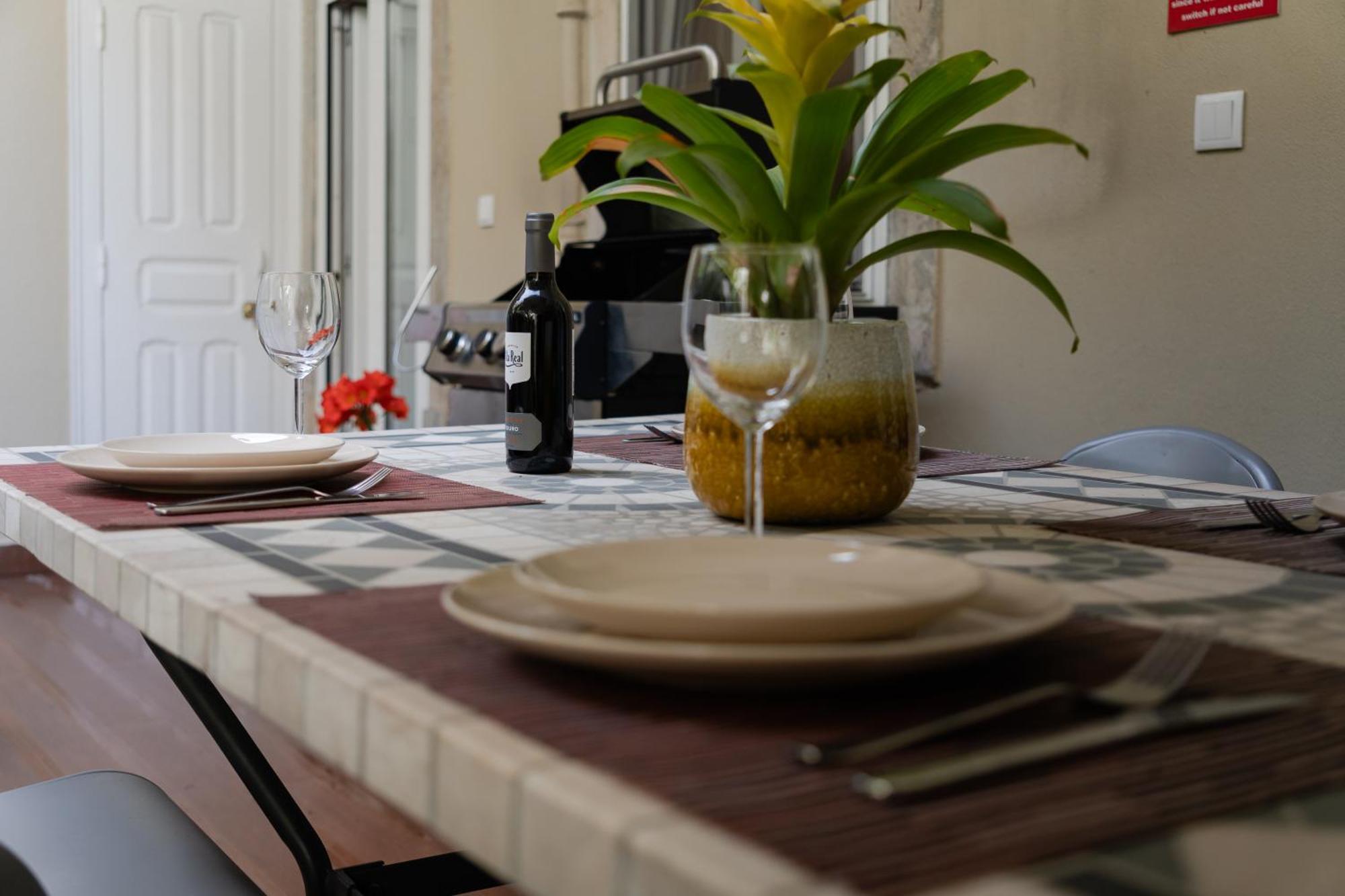 Апартаменты Lisbon Garden Retreat Экстерьер фото